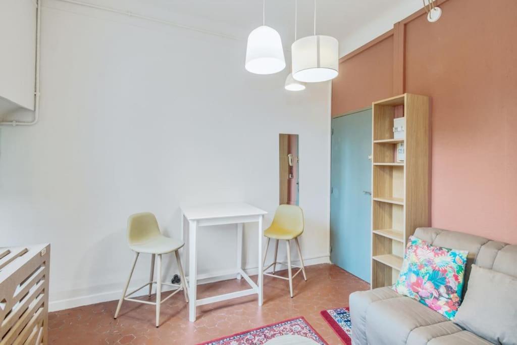 Serenite - Appartement Climatise Au Calme - Wifi Avignone Esterno foto